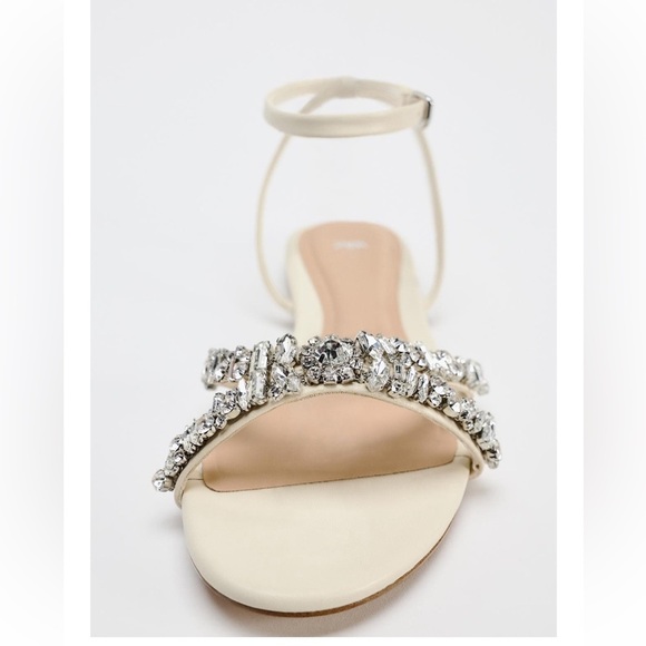 NWT ZARA VACATION SANDAL SIZE EUR39 8 and
EUR 36 /USA 6 - Picture 4 of 7